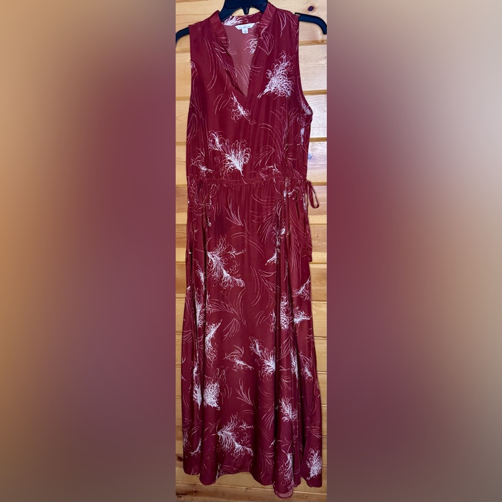 Stunning Bean Signature Sleeveless Maroon and White Patterned Maxidress